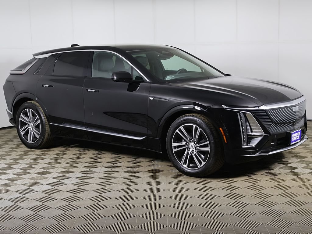 Used 2024 Cadillac LYRIQ Luxury 1 with VIN 1GYKPPRK5RZ117044 for sale in Ewing Township, NJ