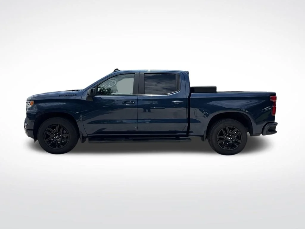 Used 2022 Northsky Blue Metallic Chevrolet RST image 8