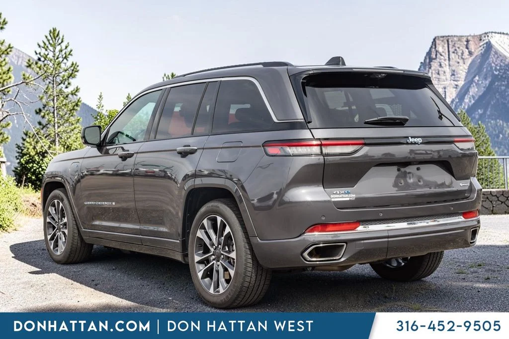 Used 2023 Gray Jeep Overland 4xe image 22
