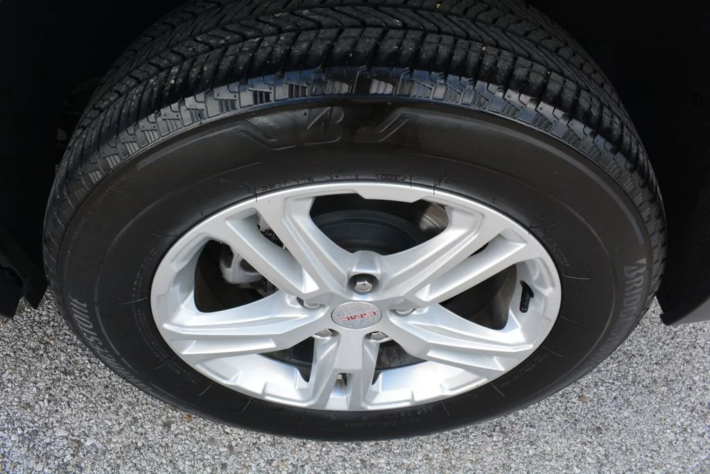 Used 2024 Black GMC SLE image 22