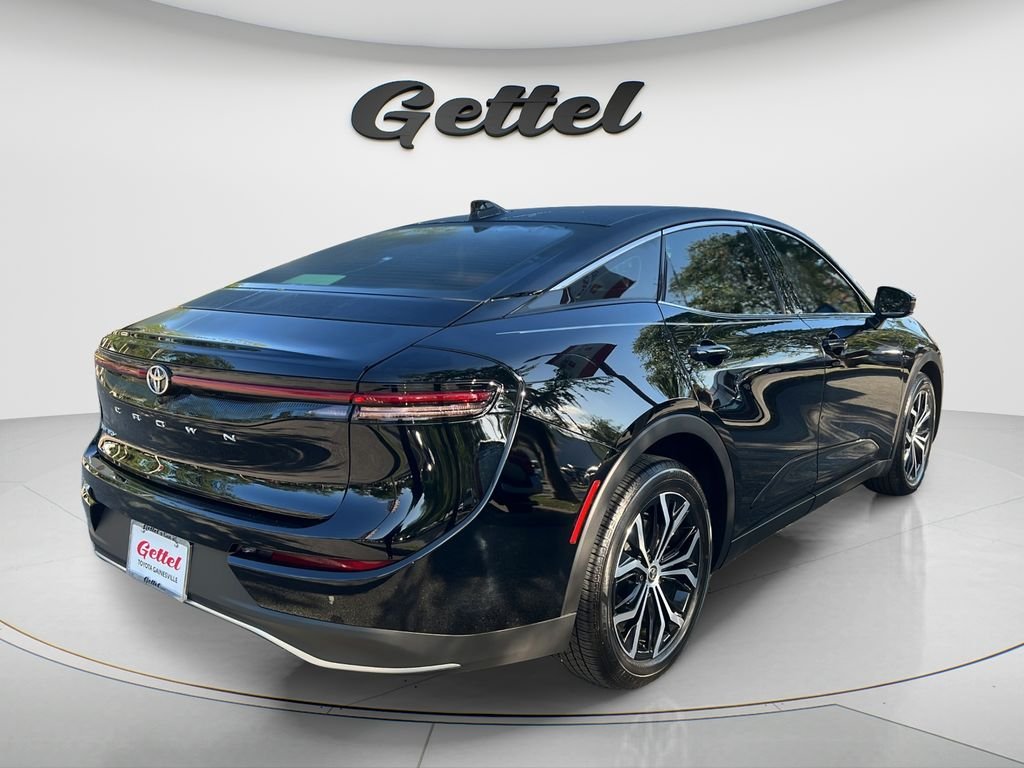 Certified Used 2025 Black Toyota XLE image 4