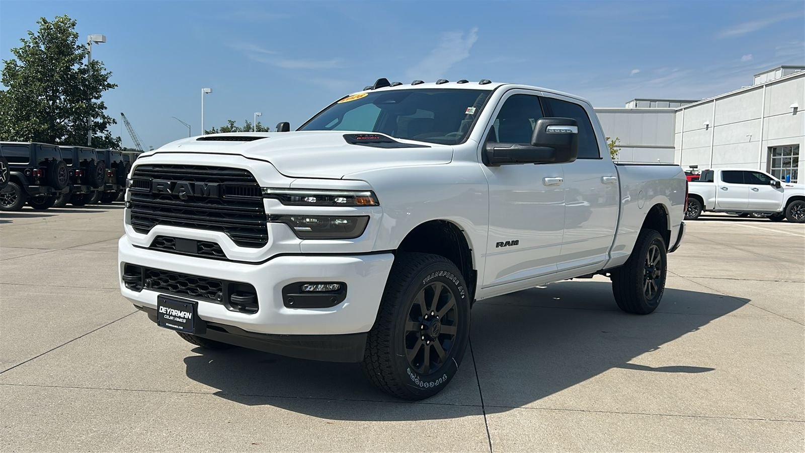 New 2026 Bright White Clear-Coat Exterior Paint RAM Laramie image 8