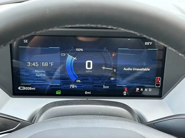 New 2027 Summit White Chevrolet LT image 24