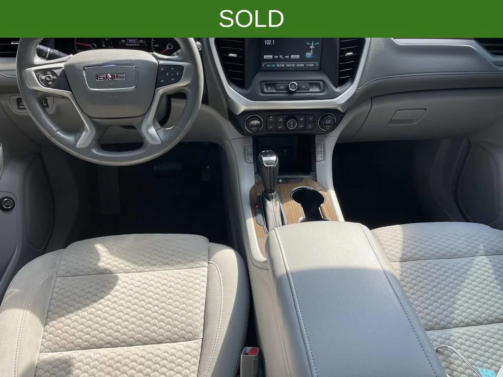 Used 2019 RED QUARTZ TINTCOAT GMC SLE image 15