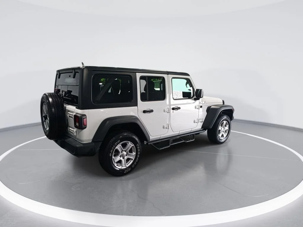Used 2020 White Jeep Unlimited Sport S image 8