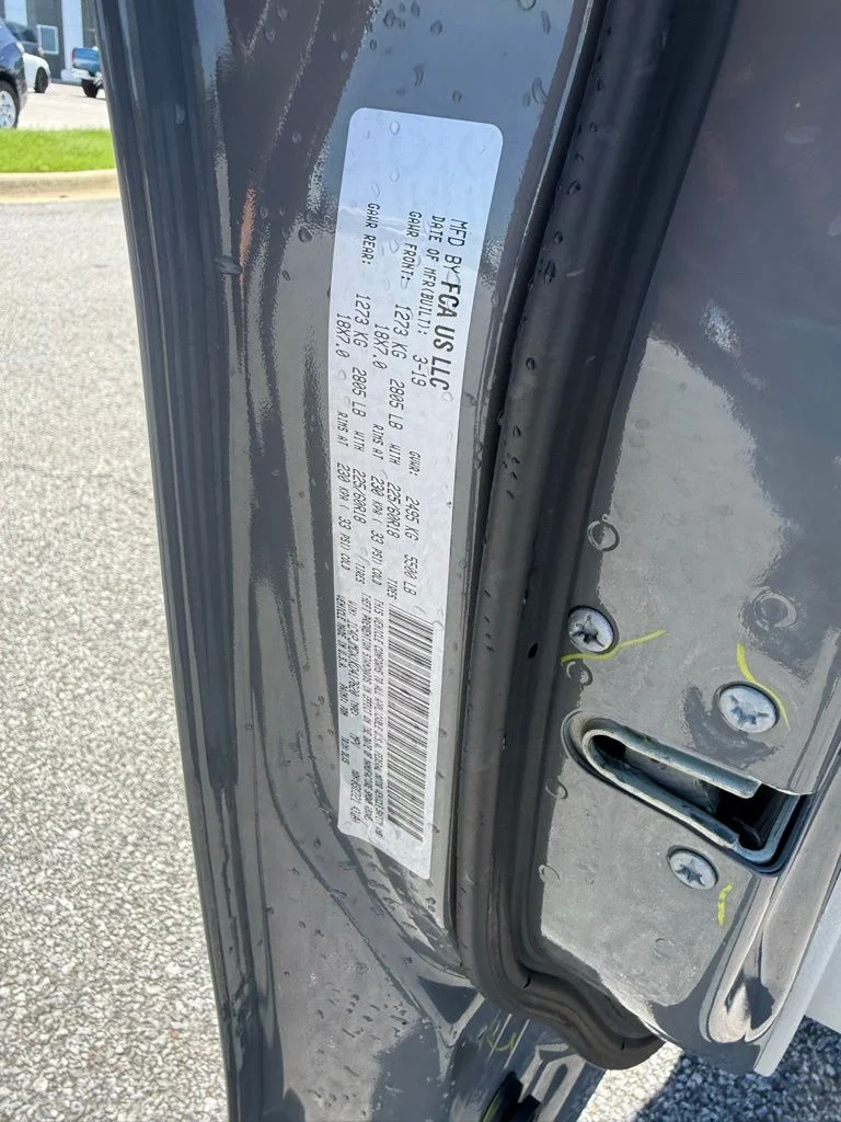 Used 2019 Gray Jeep Limited image 19