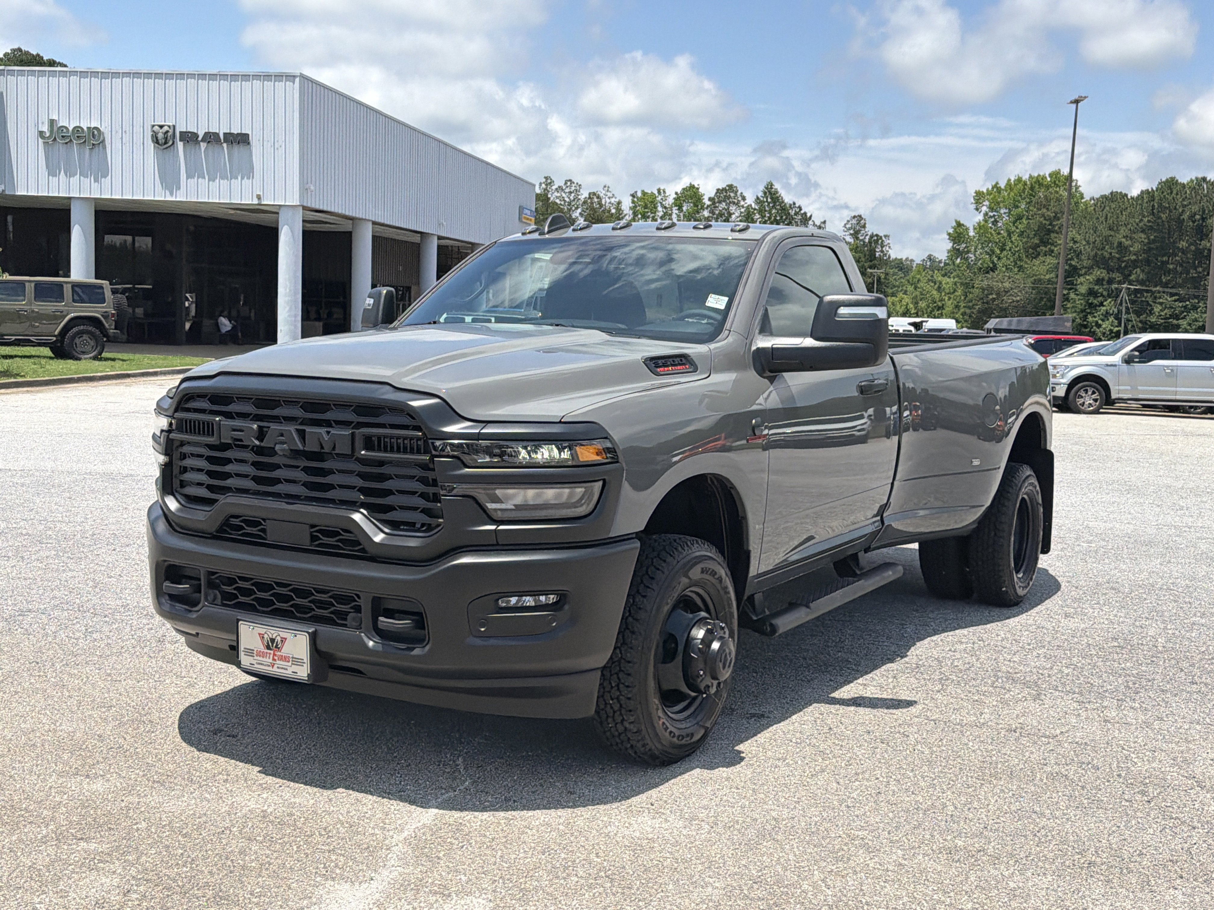 New 2026 Ceramic Gray Clear-Coat Exterior Paint RAM Tradesman image 4