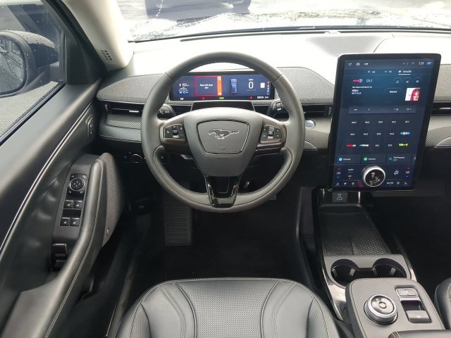 Used 2023 Black Ford Premium image 17