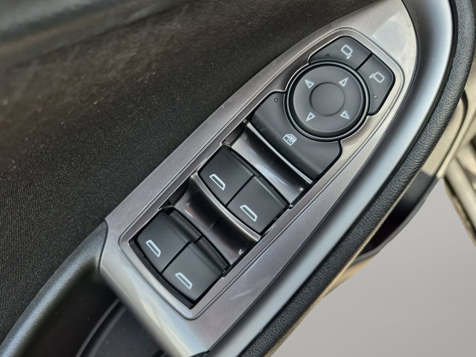 Used 2021 Mosaic Black Metallic Chevrolet RS image 14