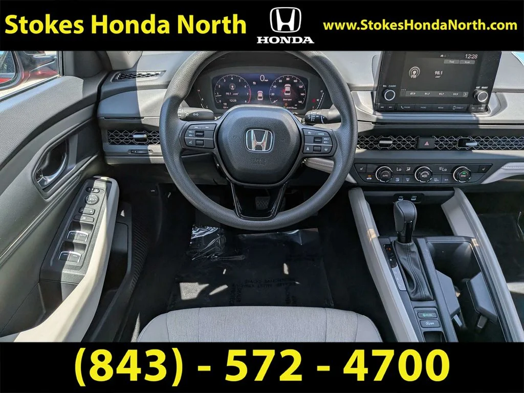Certified Used 2025  Honda SE image 16
