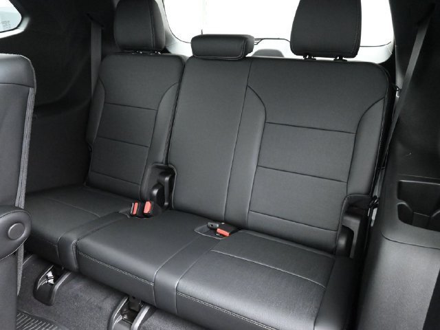 2026 Buick Enclave Preferred - Photo 13