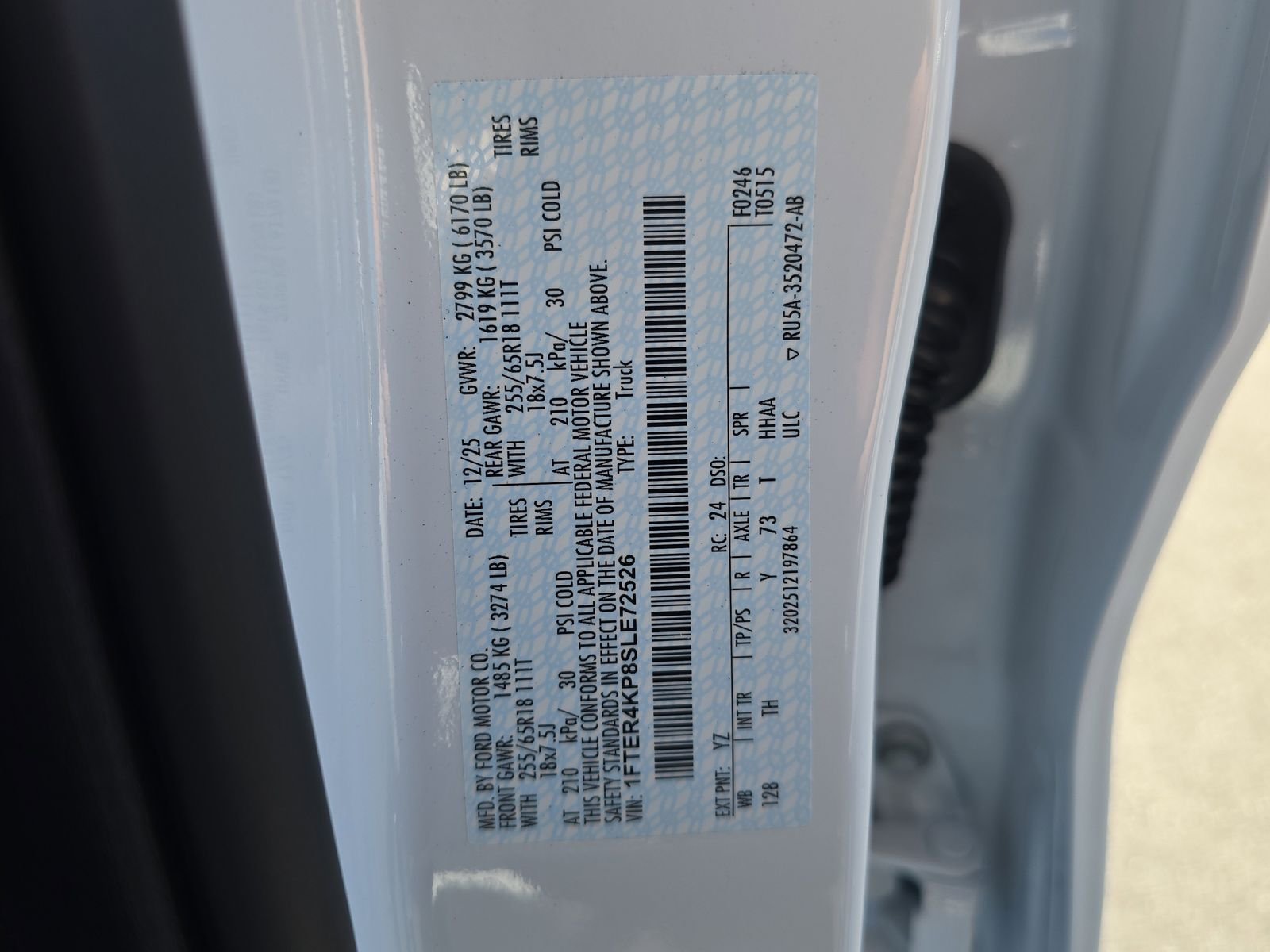 New 2025 Oxford White Ford Lariat image 28