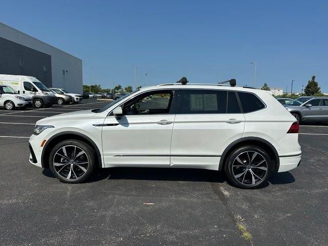 Certified Used 2022 White Volkswagen 2.0T SEL R-Line image 5