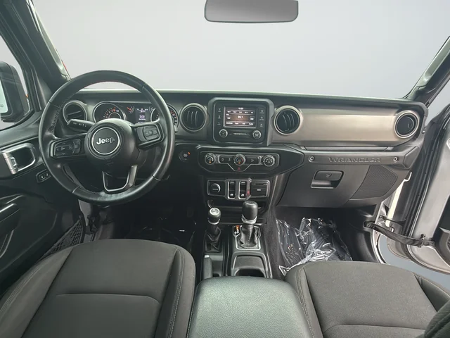 Used 2020 Silver Jeep Sport S image 9