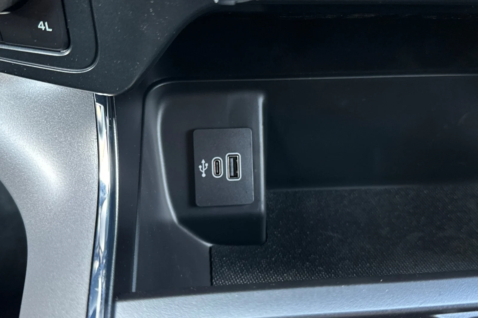 New 2026 Oxford White Ford XLT image 28