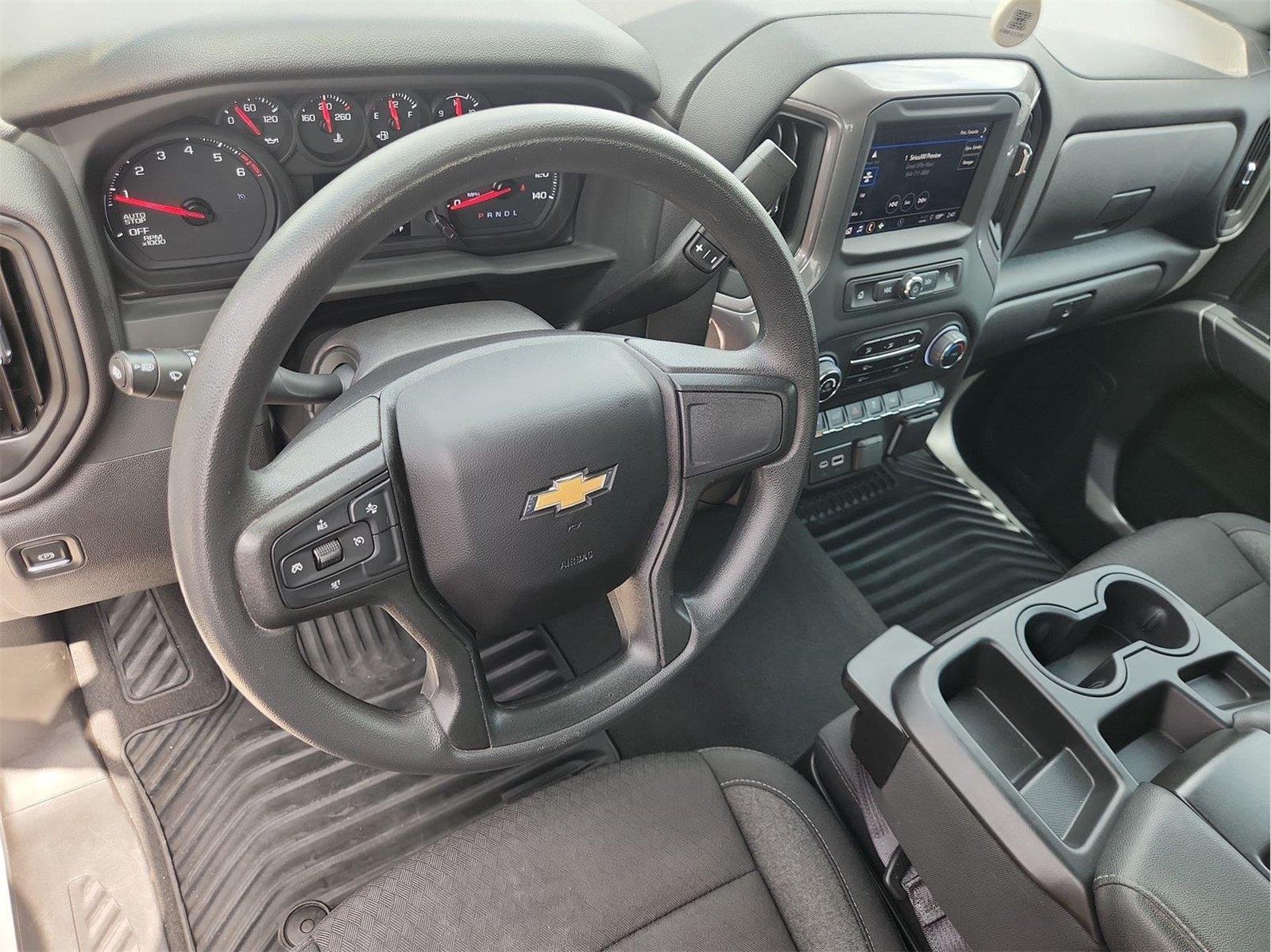 2024 Chevrolet Silverado 1500 photo 10 of 32