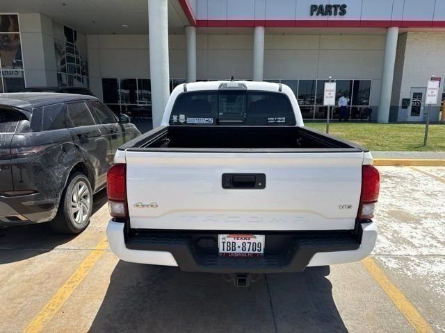 Used 2020 White Toyota SR5 image 5