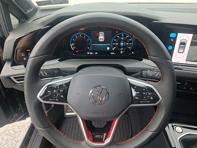 Used 2024  Volkswagen Autobahn image 19