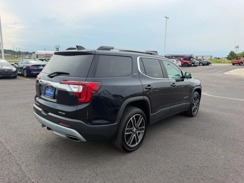 Certified Used 2021 Midnight Blue Metallic GMC SLT image 5