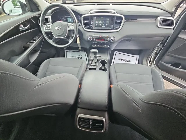 Used 2019 Silver Kia LX image 23