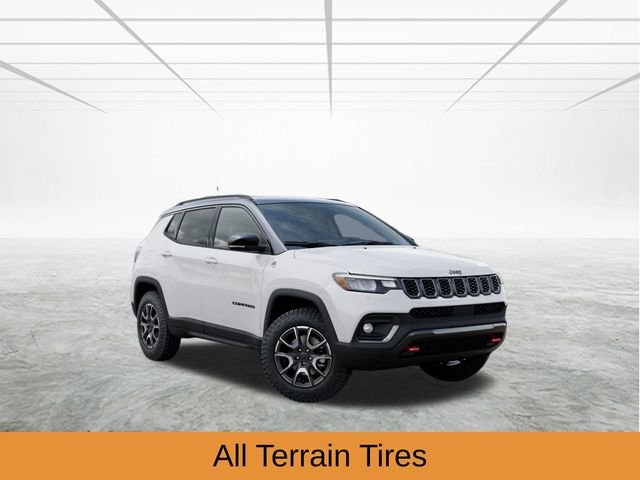 New 2026 Bright White Clear-Coat Exterior Paint Jeep Trailhawk image 6