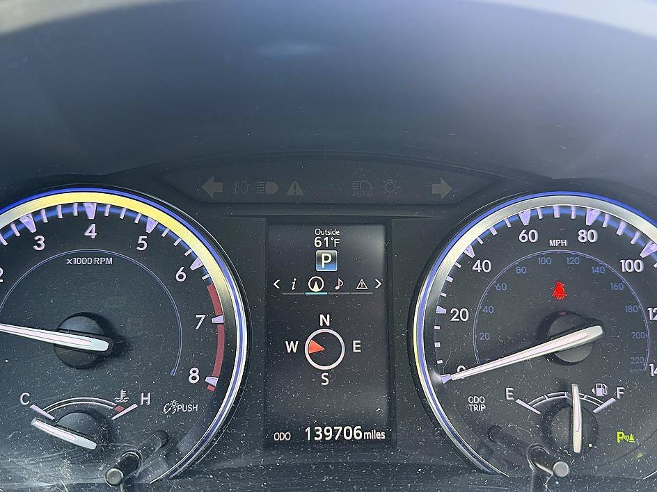 Used 2014 Blizzard Pearl Toyota Limited image 15