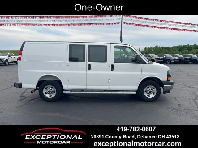 Used 2025 White GMC Work Van image 9