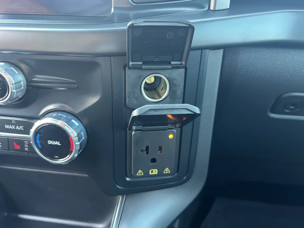 Used 2025 Oxford White Ford Tremor image 24