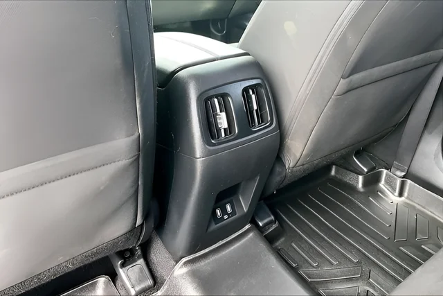 Used 2022 Gray Hyundai SEL image 28