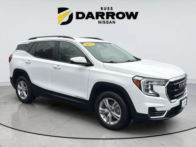 Used 2023 White GMC SLE image 7