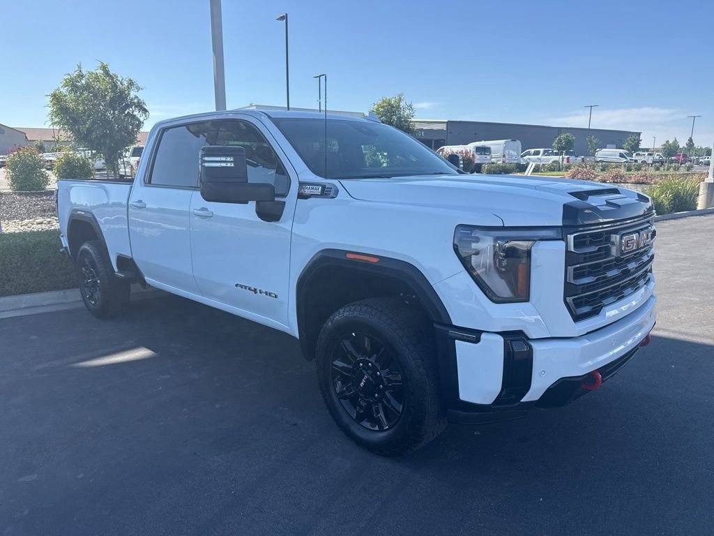 2025 GMC Sierra 4WD Crew Cab Standard Box AT4's photo