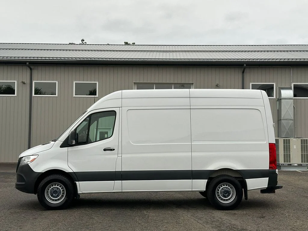 Used 2022  Mercedes-Benz Cargo Van 144 in. WB image 14