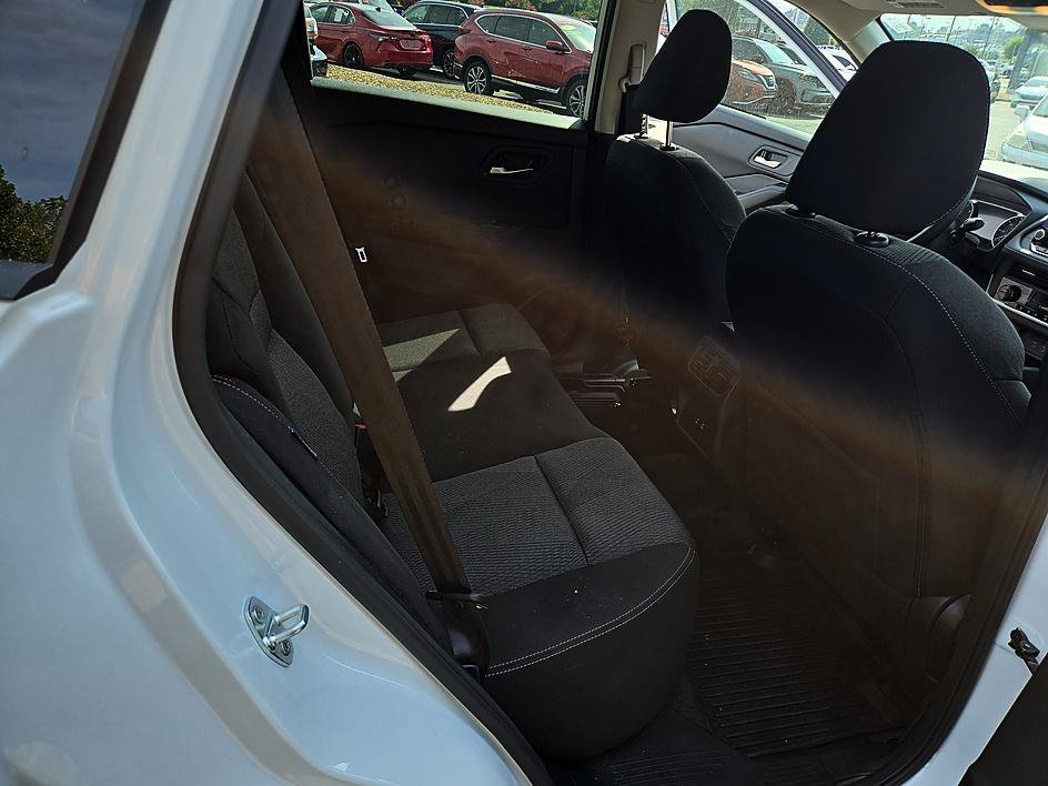 Certified Used 2026 Everest White Pearl Tricoat Nissan SV image 21
