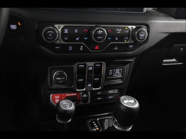 2025 Jeep Wrangler 4-Door Willys - Photo 13