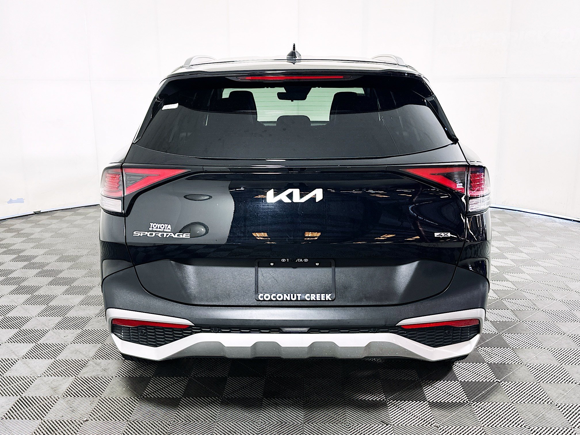 Used 2024 Ebony Black Kia EX image 4