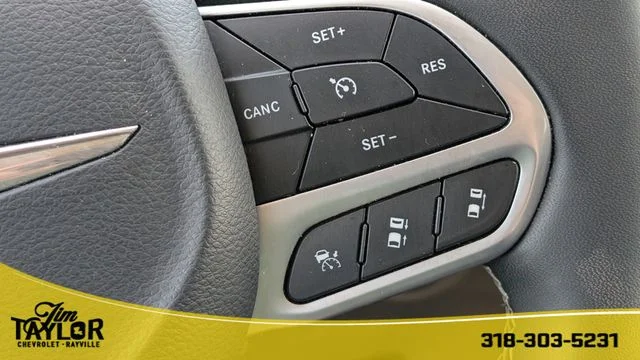 2023 Chrysler Pacifica Hybrid Touring L - Photo 30