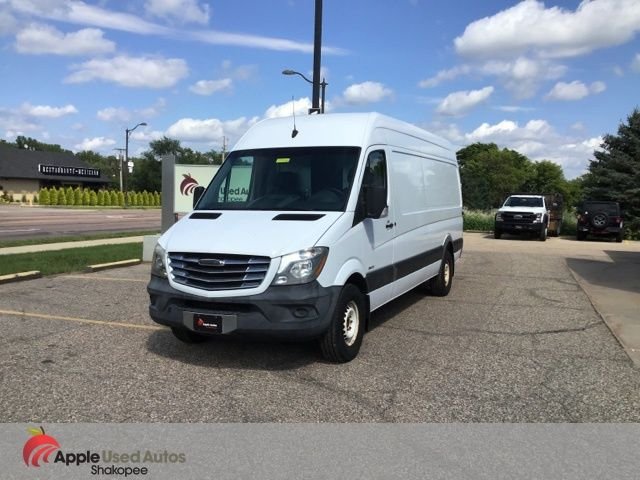 Used 2014 White Freightliner High Roof image 3