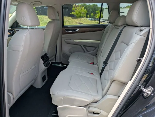 New 2026 Black Volkswagen 2.0T SE image 16