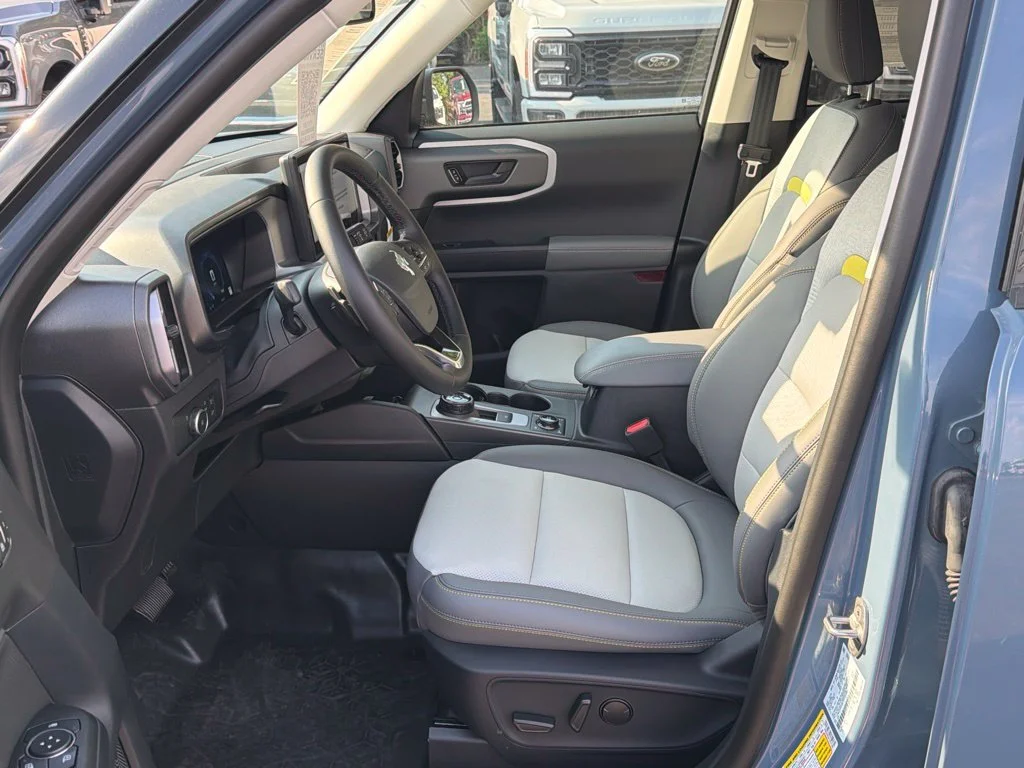 New 2026 Azure Gray Metallic Tri-Coat Ford Badlands® image 13