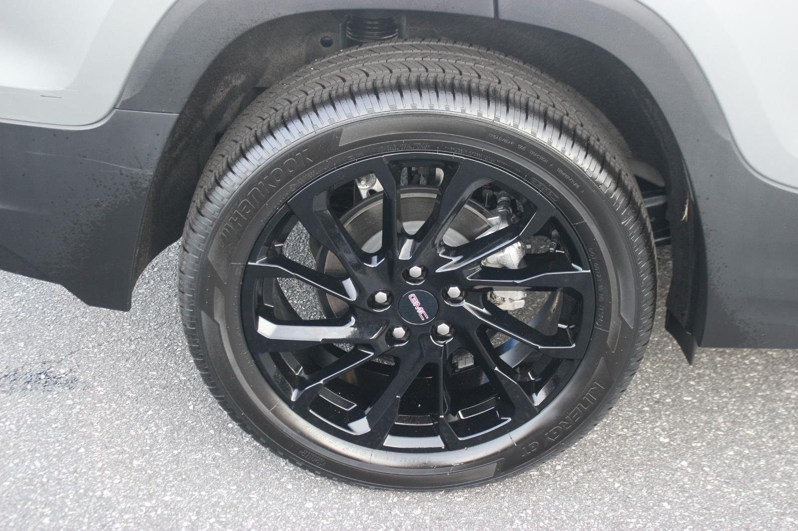 Used 2023 Sterling Metallic GMC SLE image 35