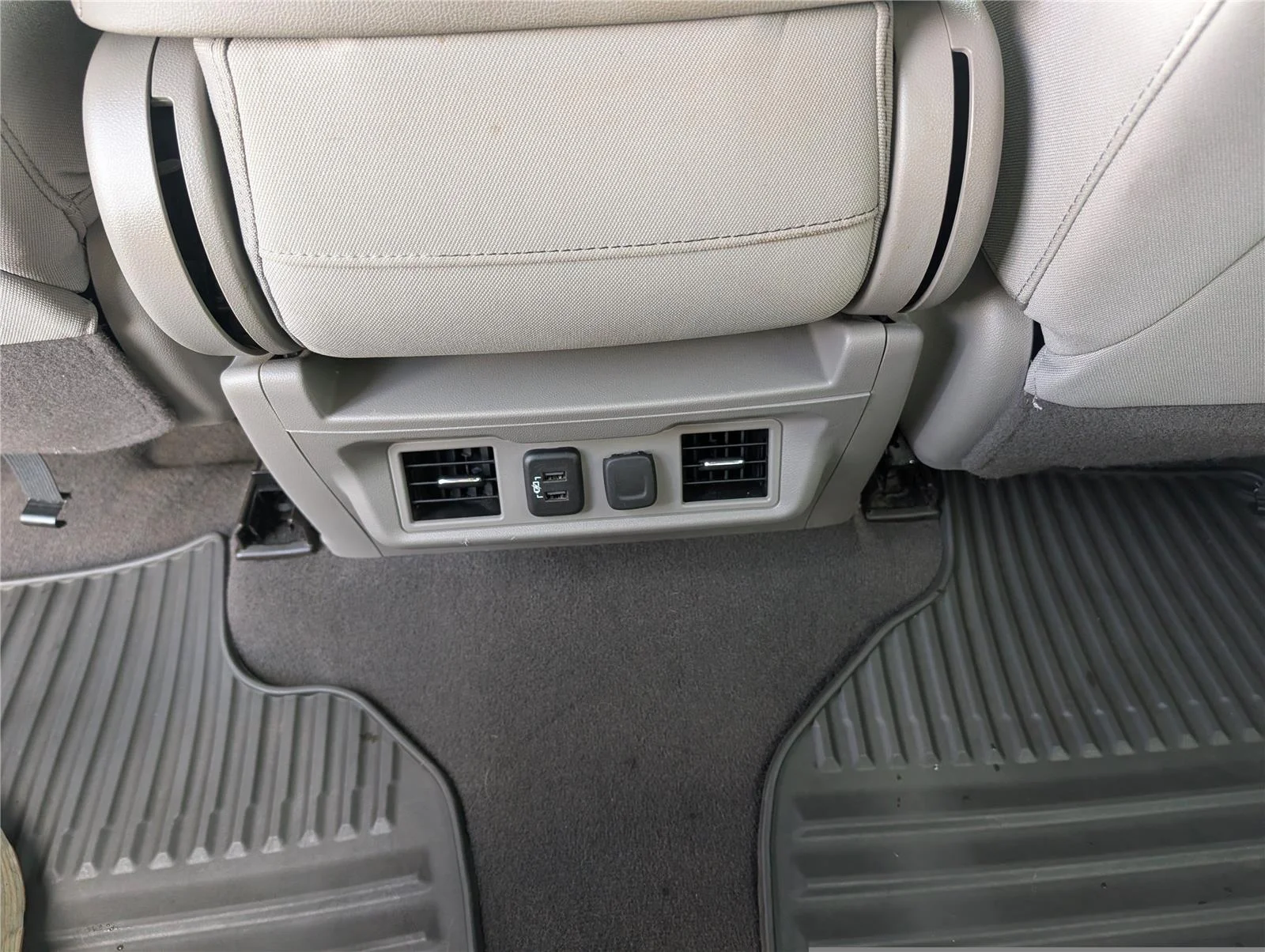 Used 2019 HAVANA BROWN METALLIC Chevrolet RST image 27