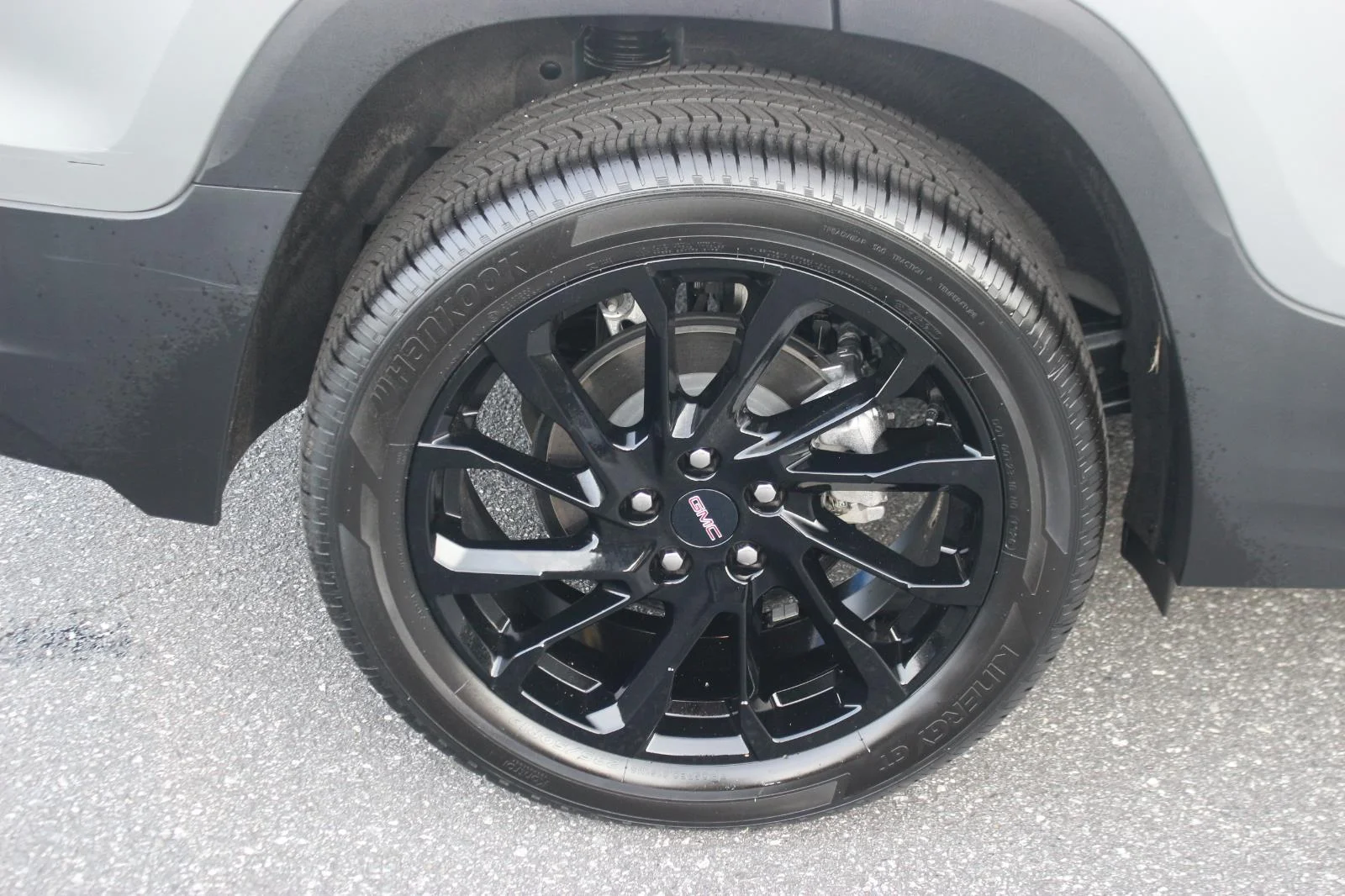 Used 2023 Sterling Metallic GMC SLE image 35