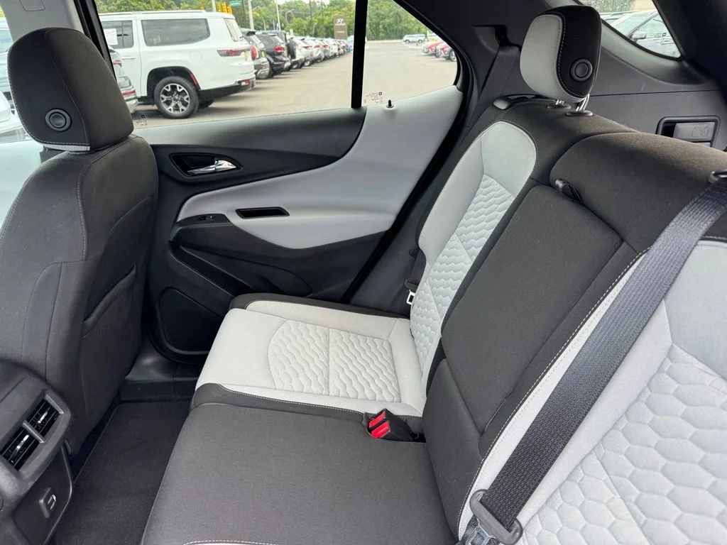 Used 2020 White Chevrolet LT image 11