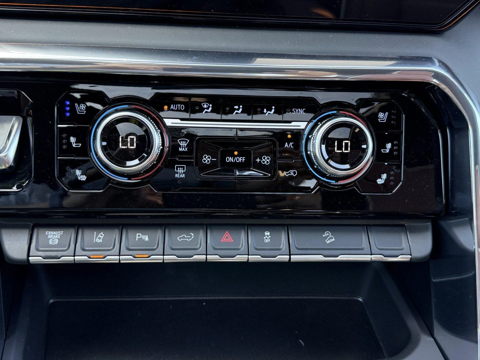New 2026 Onyx Black GMC Denali Ultimate image 22