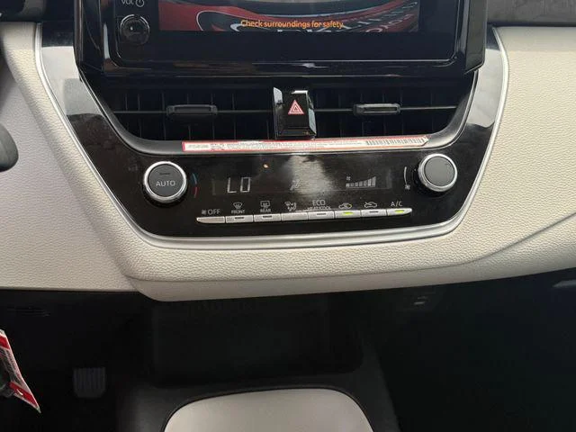 Certified Used 2025  Toyota LE image 47