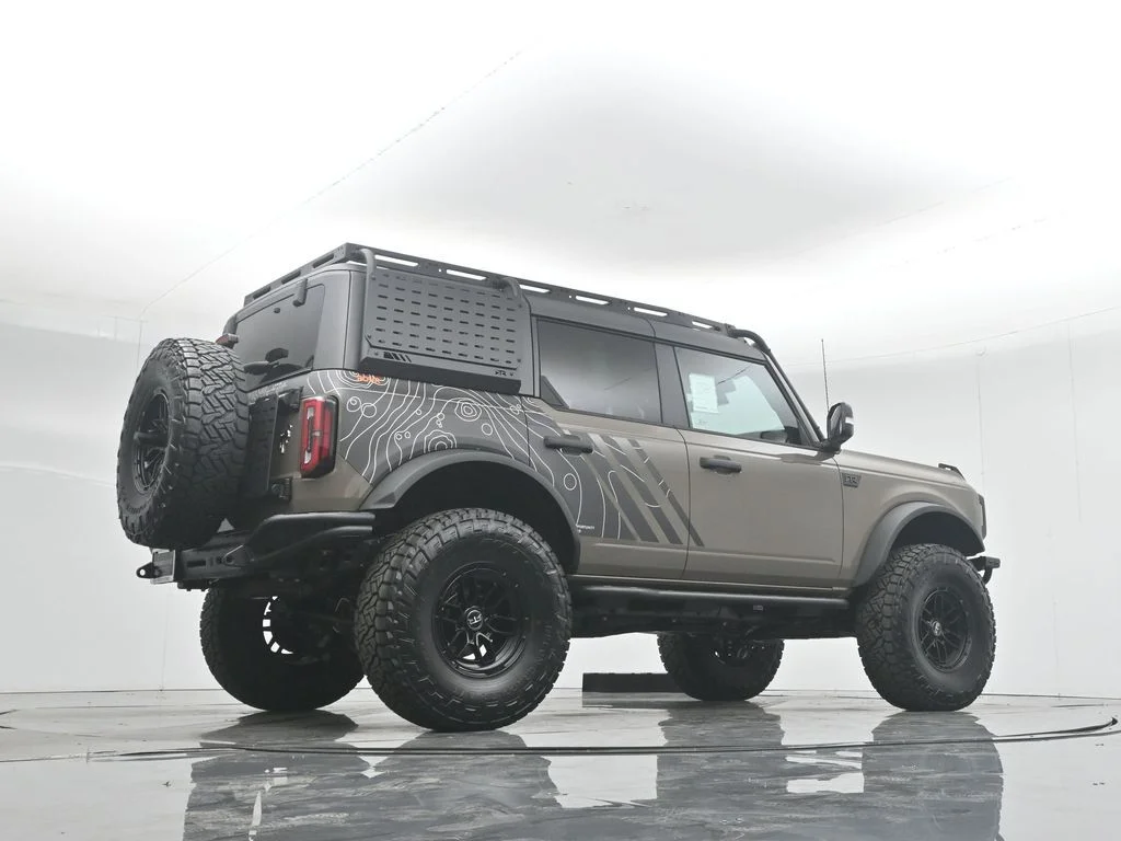 New 2025 Marsh Gray Ford Badlands image 53