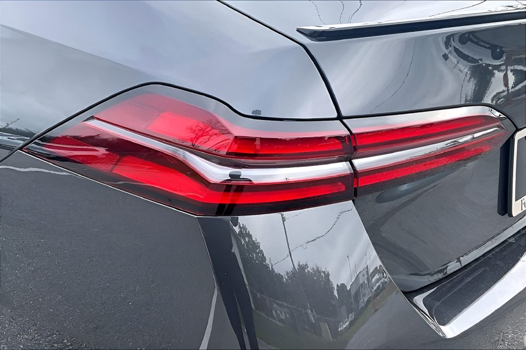 2026 BMW 5 Series 530i - Photo 15