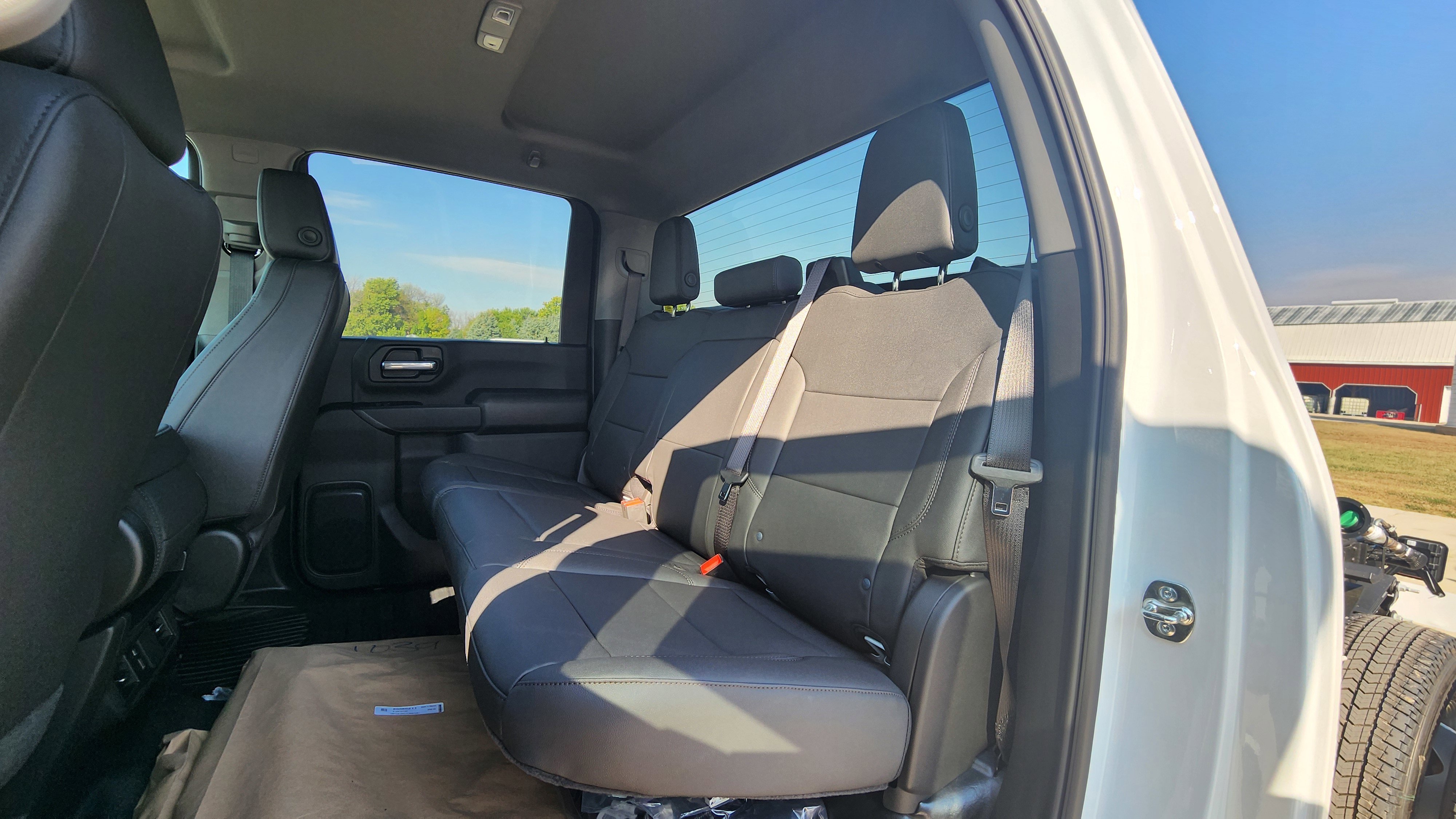 New 2026 Summit White Chevrolet Work Truck image 18