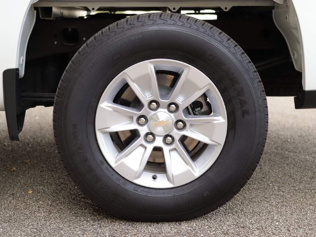 Used 2025 Summit White Chevrolet WT image 29