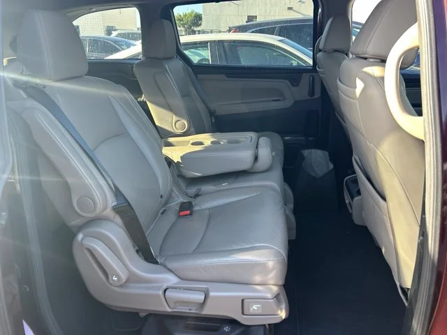 Used 2018  Honda EX-L image 9